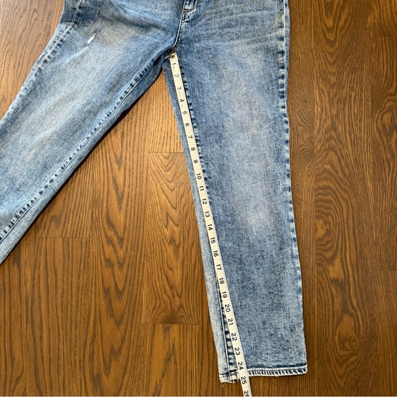 PAIGE Noella Distressed Cropped Jeans - Picture 8 of 8